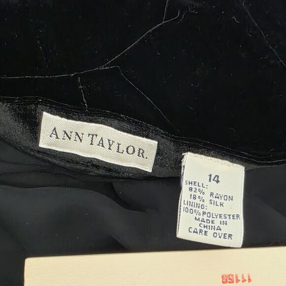 Vintage Ann Taylor Velvet Suit 14 Blazer Pants Black Classic Polished Silk Blend - Picture 11 of 14